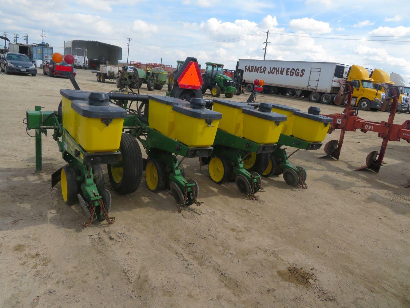 JD Max Emerge 2 Planter w/Monitors