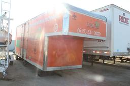 Box Truck Bed 33ft Long w/Lift Gate