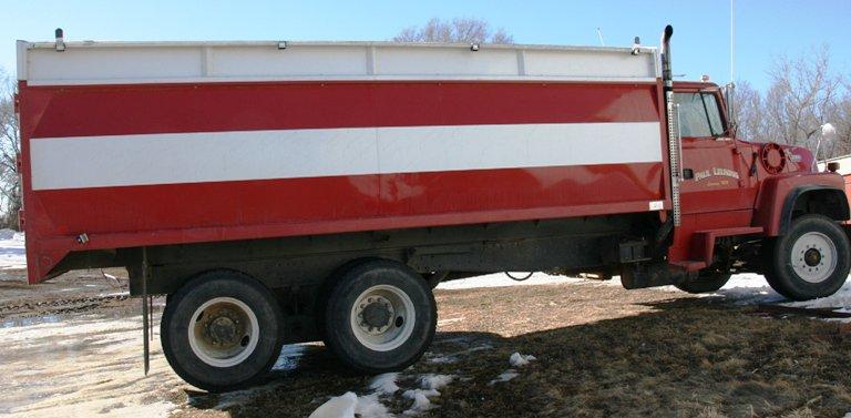 1994 Ford L-8000 Grain Truck