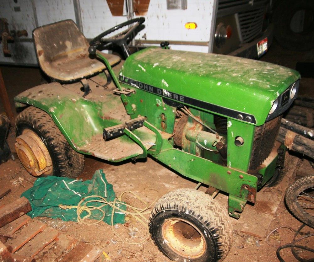 JD #140 Lawn Tractor