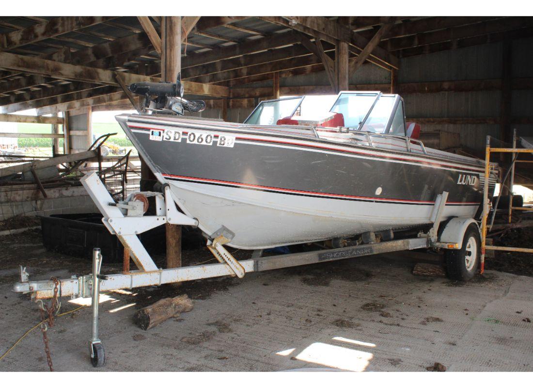 Lund TYEE 5.5 17 ½’ Boat w/ I/O 4.3L Eng., Shorelander Trailer;