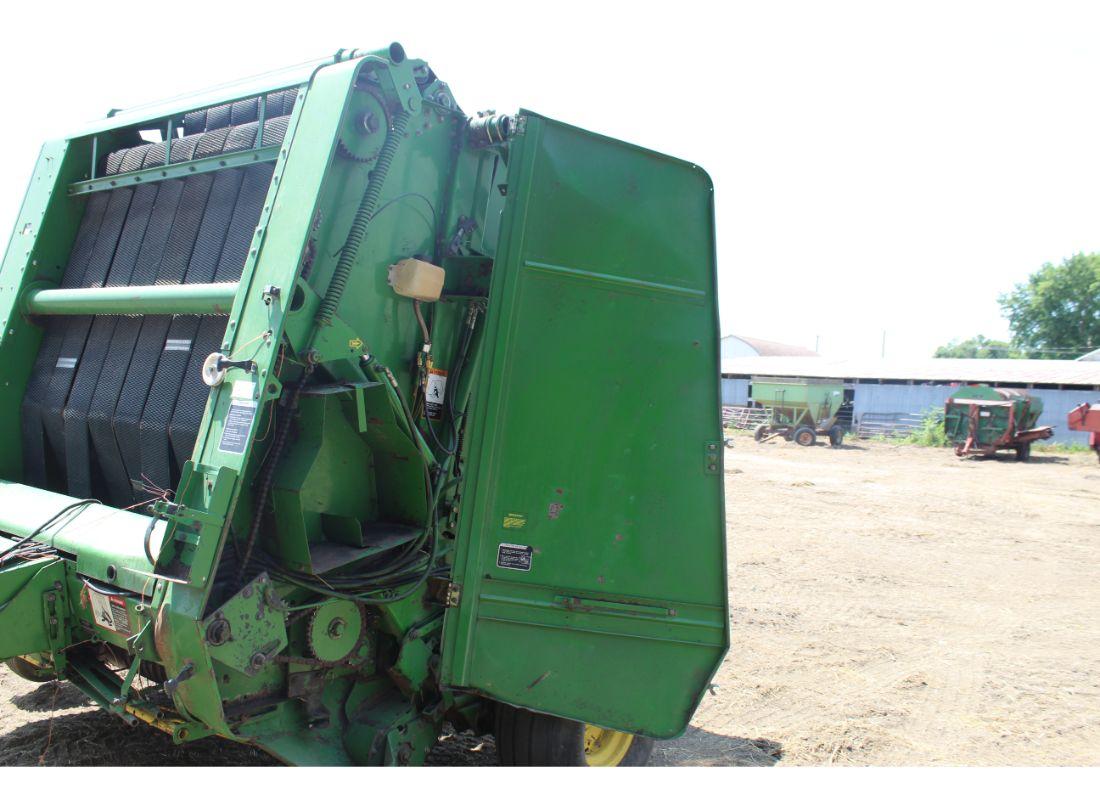 JD 535 Round Baler w/ Net Wrap