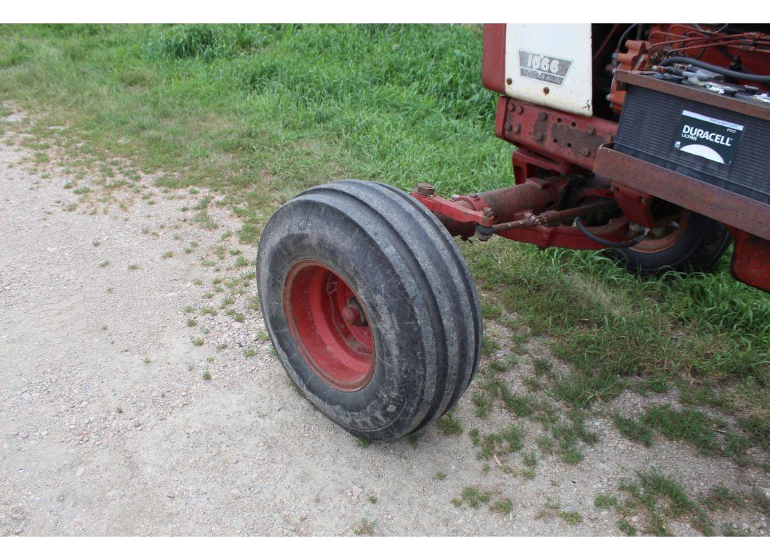 IH 1066 Dsl. Tractor w/Cab