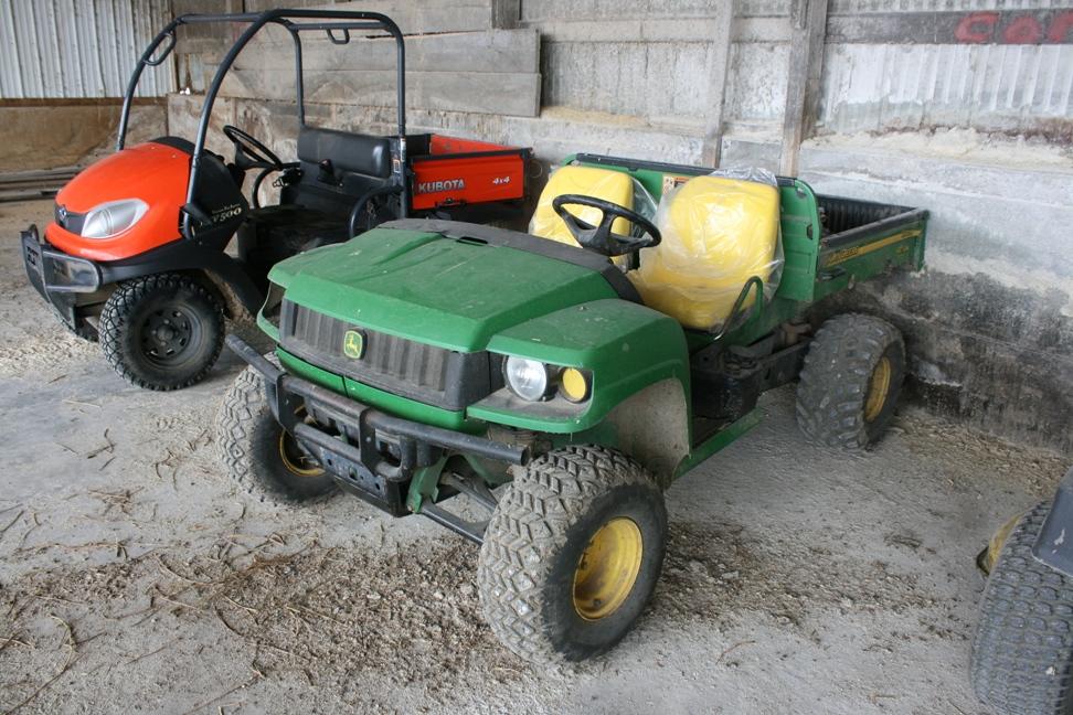 2005 JD HXP Gator 4x4 Side by Side w/Open Cab & Hyd. Dump Box – gas