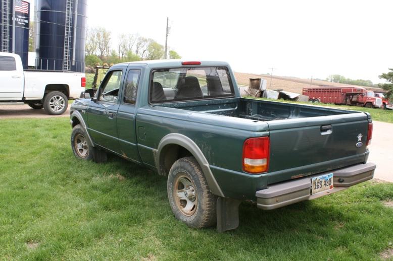 1997 Ford Ranger XL Pickup w/Extended Cab