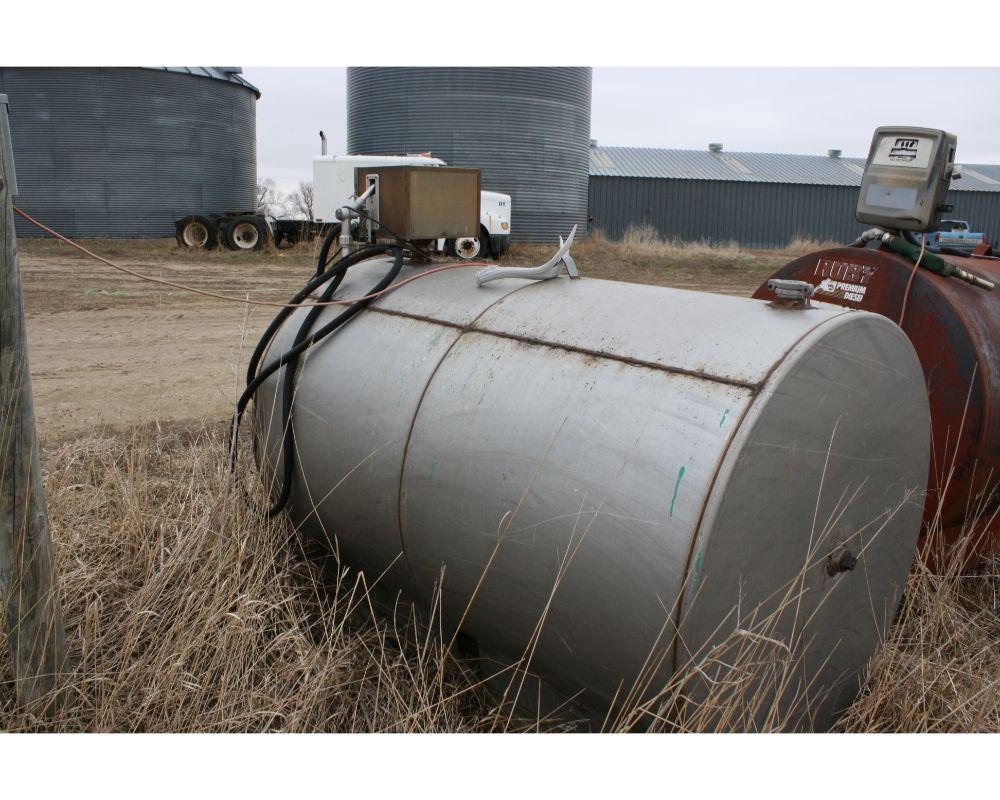 500 Gal. Fuel Tank w/Elec. Pump