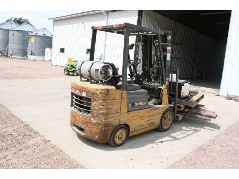 Caterpillar Mdl. 50-GC25 Forklift (SN 4EM01842) w/Gas/LP Engine