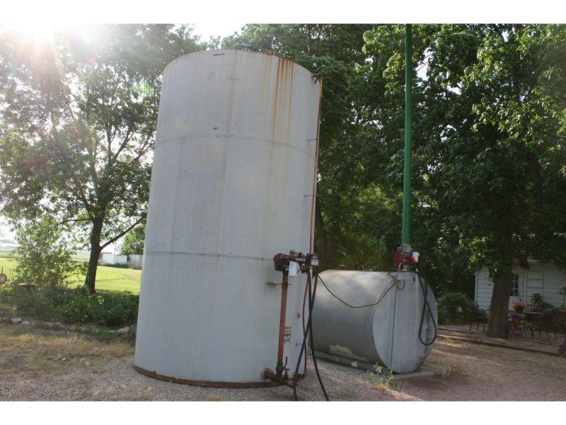 5,500 Gal. Upright Dsl. Tank w/Fill Rite Elec. Pump