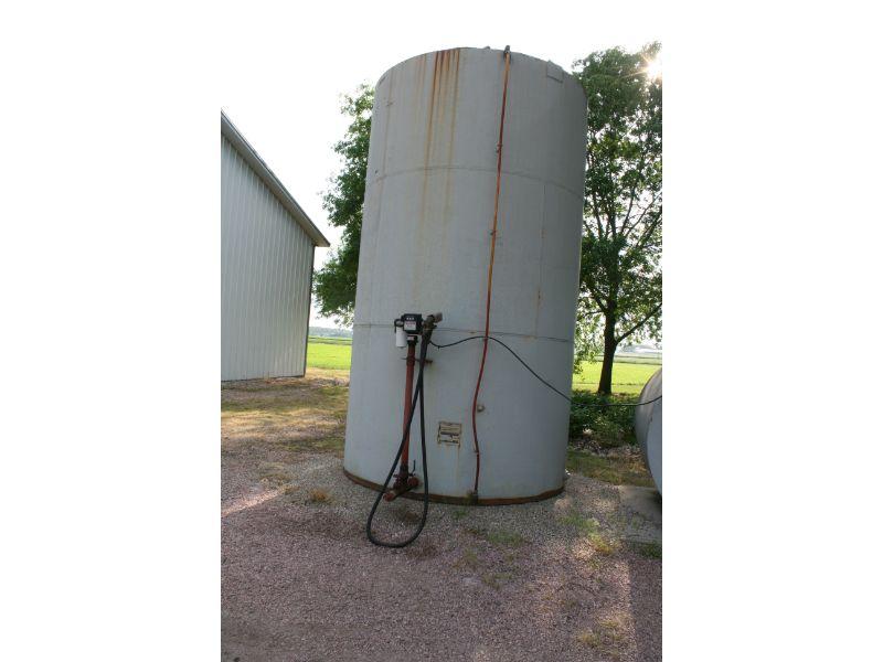 5,500 Gal. Upright Dsl. Tank w/Fill Rite Elec. Pump