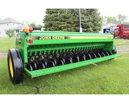 JD #450 - 14’ Grain Drill on Low Rubber w/Grass Seed – Sharp!