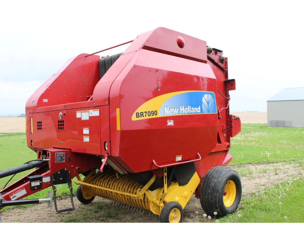 NH BR7090 Round Baler