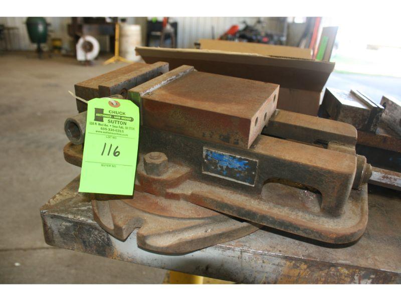 Kurt 8" Machine Vise w/ Swivel Table