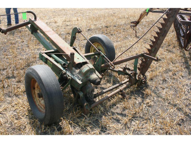 JD #11 Sickle Mower w/7’ Bar – Pulltype