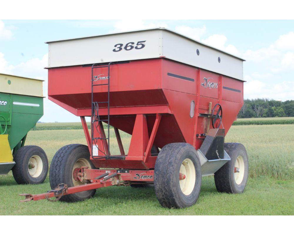 Demco 365 Bu. Gravity Wagon w/Box Extensions, Lights