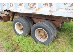 15’ Gravel Trailer w/Tandem Axles & Hoist.