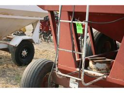 Demco 325 Bu. Gravity Wagon