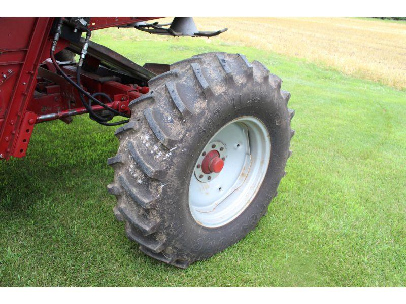 Case-IH 1460 Axial Flow Combine