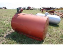 560 gal fuel tank with electric pump