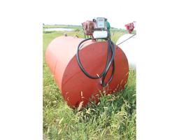 560 gal fuel tank with electric pump