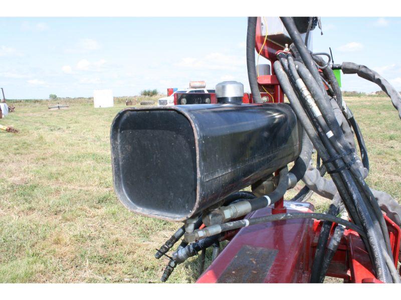 Case-IHC 1200 16 RN 30” planter