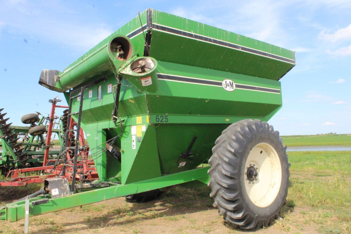 J&M 525 grain cart