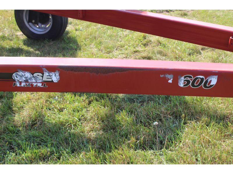 Case IHC 600 Flex Till 28’ hydraulic fold chisel plow with tine mulcher (very sharp)