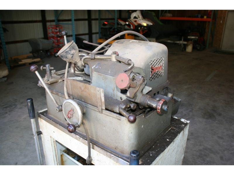 Sioux Md. 645L Valve Grinder w/Access. Cabinet