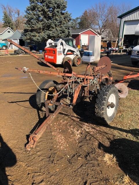 IH Slat Bottom 2-16’s PT Plow