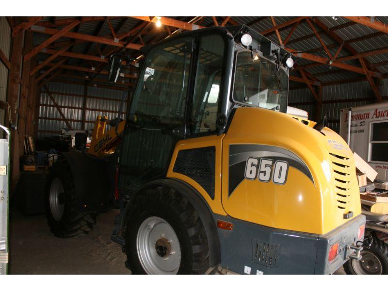 2017 Gehl AL 650 Articulating Loader, 65 one owner hrs.