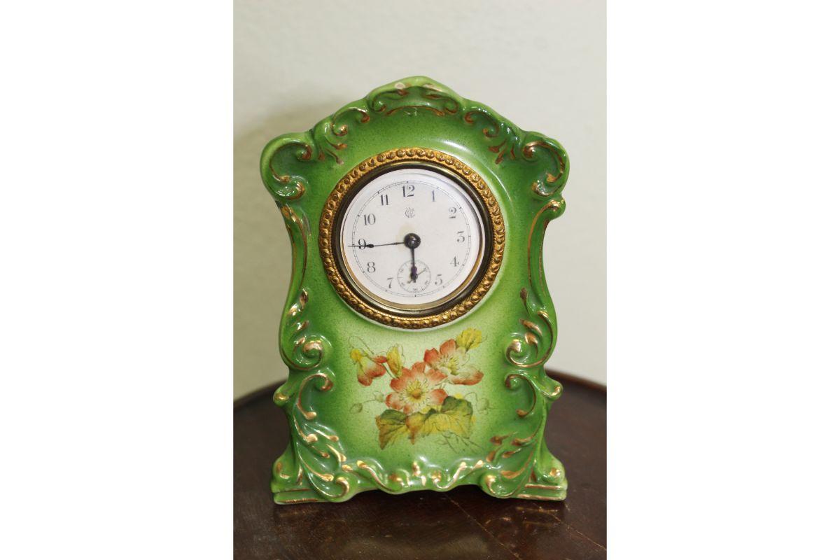 Waterbury Wind-Up Clock