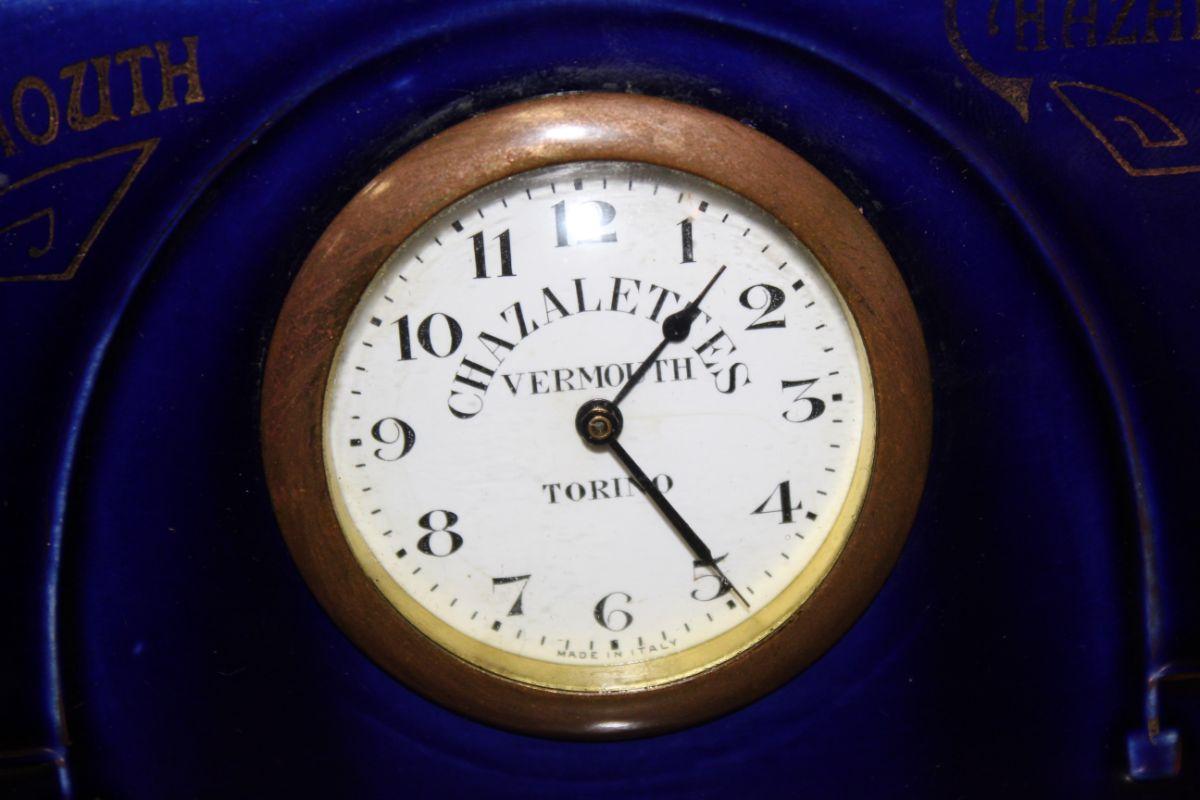 Chazalettes Adv. Clock
