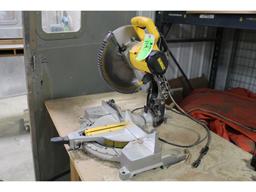 DeWalt DW715 12 In. Compound Mitre Saw on 2  Ft. 9 In.x5  Ft.  Mobile Stand