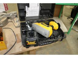 DeWalt 16 Ga. Cordless Nailer - 18V