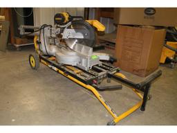 DeWalt DW708 12 In. Compound Mitre Saw on DeWalt Folding Std