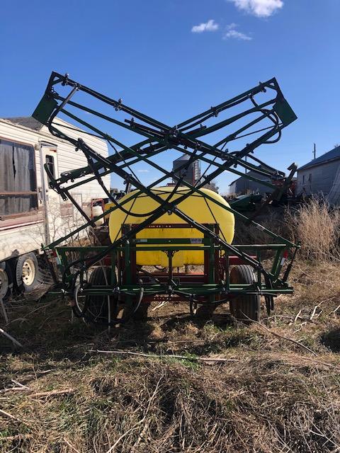 Kuker 500 Gal Sprayer w/ 40’ Top Air Booms