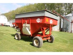 EZ Flow 300 Bu. Gravity Wagon