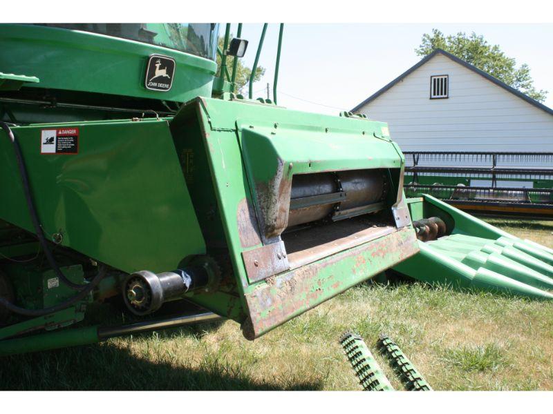 1995 JD 9500 Combine