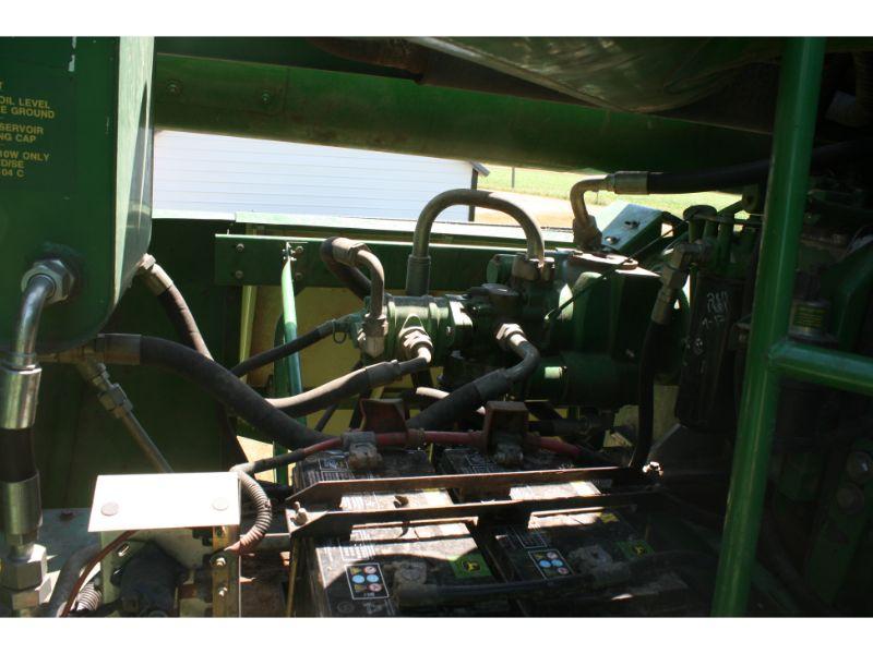 1995 JD 9500 Combine