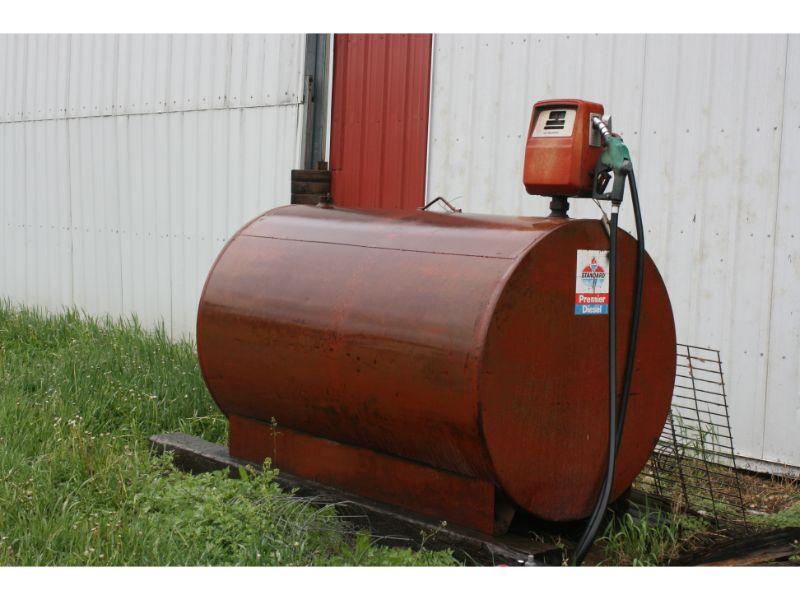 500 Gal. Fuel Tank w/ Elec. Pump