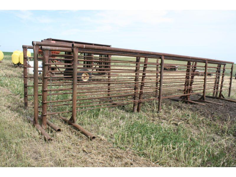 5 - 24’ Freestanding Well Pipe Livestock Panels