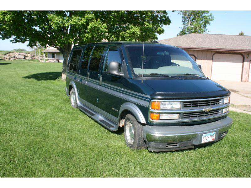 1996 CHEVY CUSTOM EXTA-VAN 99,000 miles, No Rust