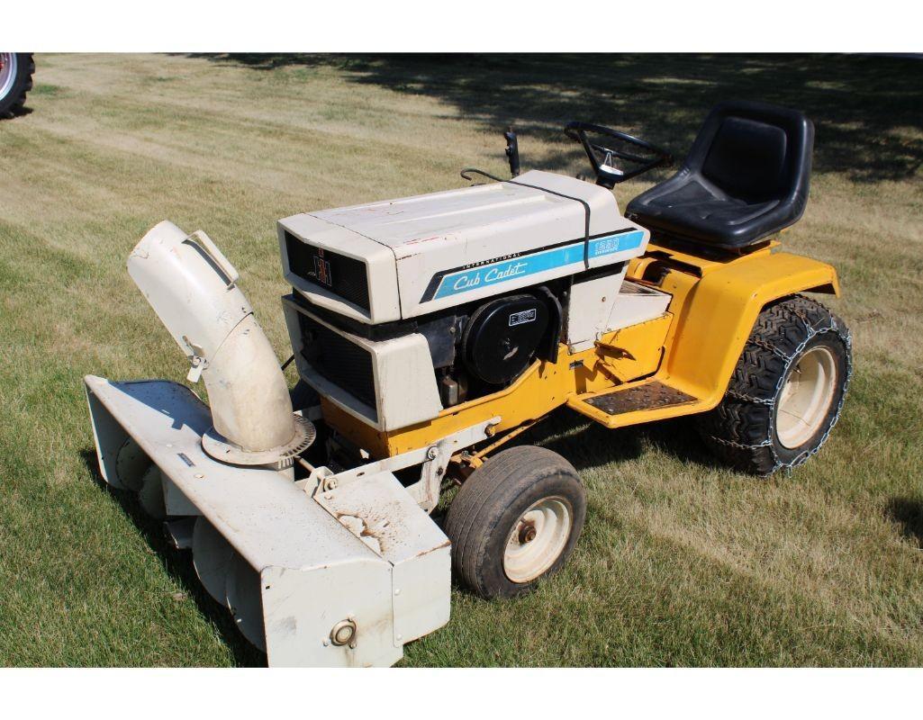 Cub Cadet 1250 Hydrostatic Lawn Tractor