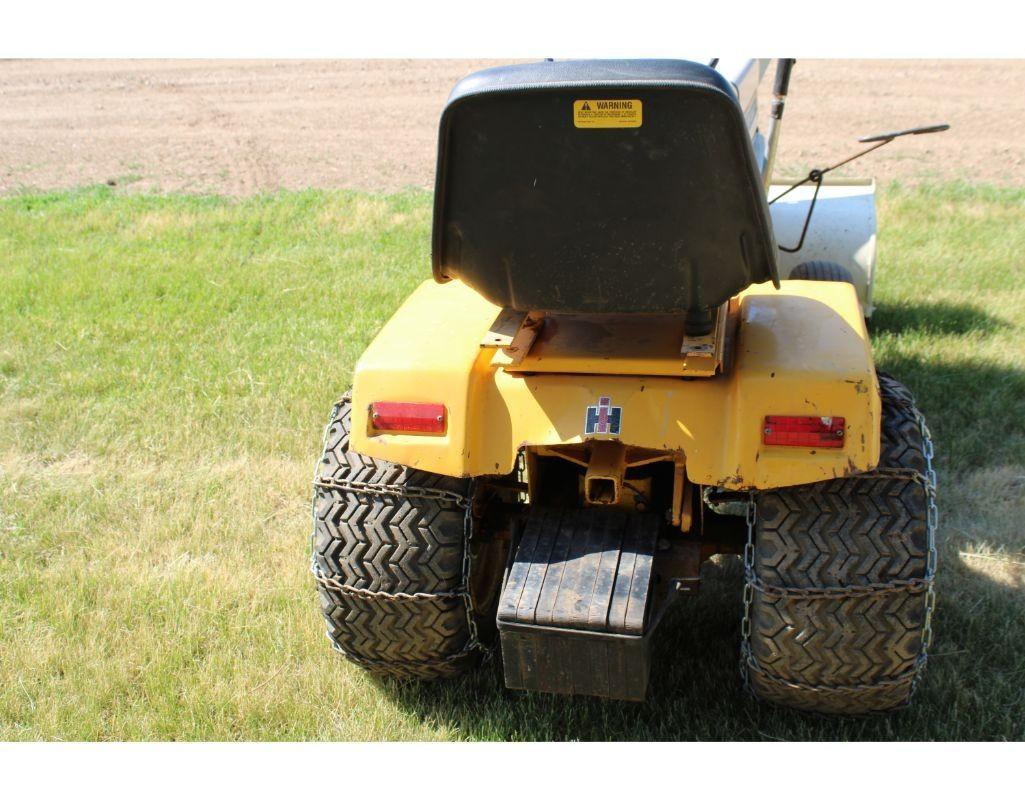 Cub Cadet 1250 Hydrostatic Lawn Tractor