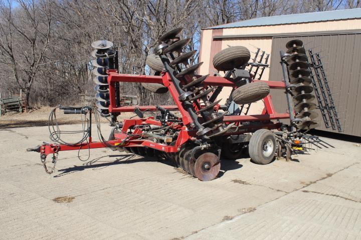 Case IH RMX340 26 1/2 Ft. Disk, 1 owner, VG, SN: JFH0031780