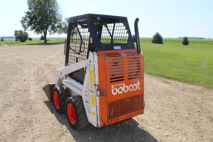 Bobcat 440 skid loader w/Bucket & 18hp gas motor - 3,143 hrs.