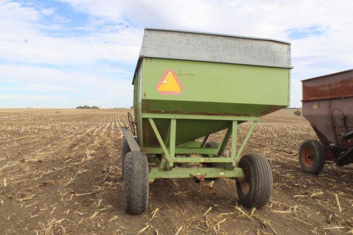 Parker 300 bu. Gravity Wagon