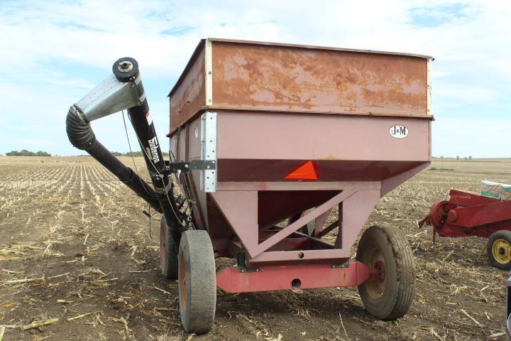 J&M 350 Bu. Gravity Wagon