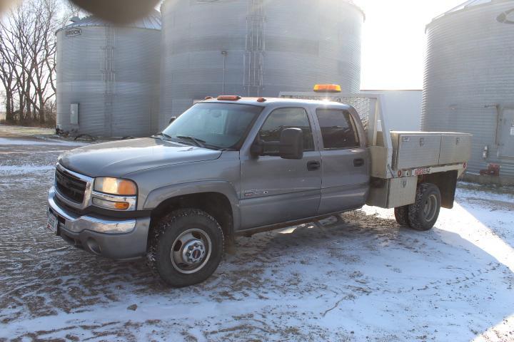 2006 GMC Sierra 3500 Dsl. Crew Cab Dually PU