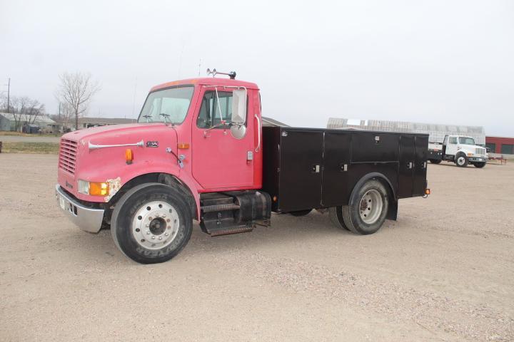 Intl. 4900 Service Truck, 8 Ft.x12 Ft. Stahl Job Box