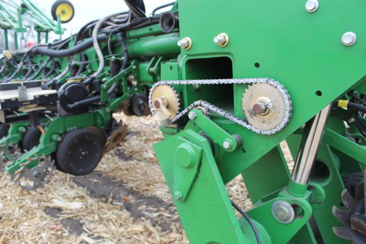 JD 1770NT 24R30 Planter w/ CCS Seed Del. System, One Owner, SN: 1A1770CLEM755720 (2014)